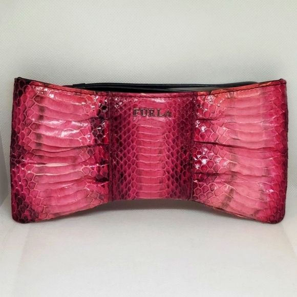 Furla RARE pink bow wristlet EUC - Picture 7 of 8